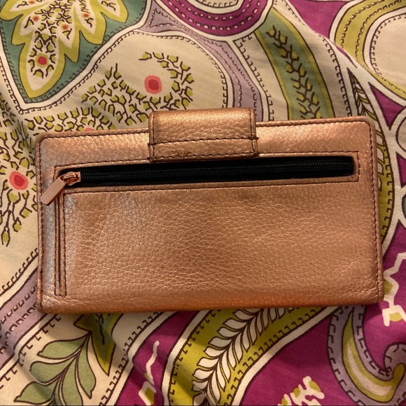 Rose Gold Fossil Wallet - Picture 3 of 6